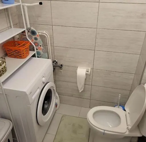 ολοκαίνουρια Iosif's *