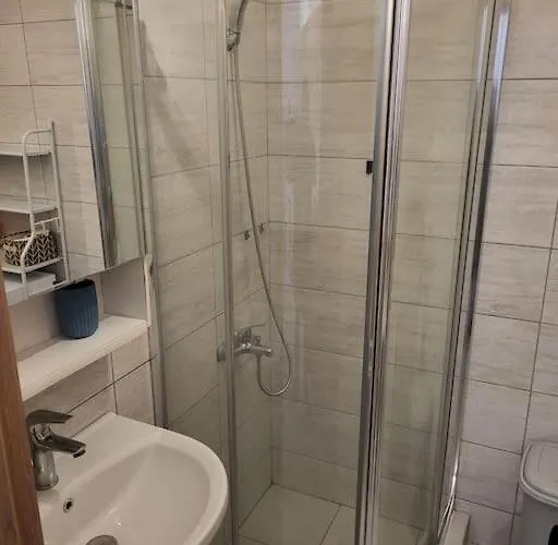 ολοκαίνουρια Iosif's Apartament