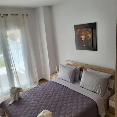 ολοκαίνουρια Iosif's